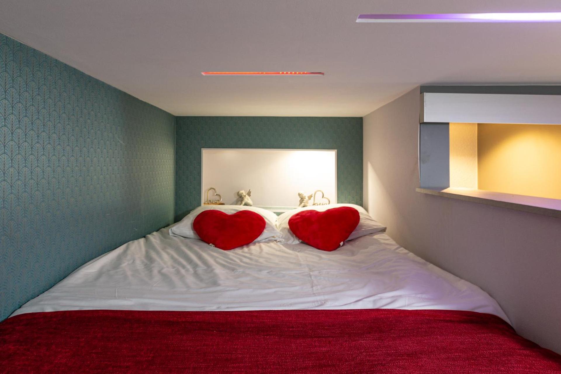 Gites Spa Strasbourg - Studio Romantique, Jacuzzi, Sauna, Terrasse Privee Furdenheim Dış mekan fotoğraf